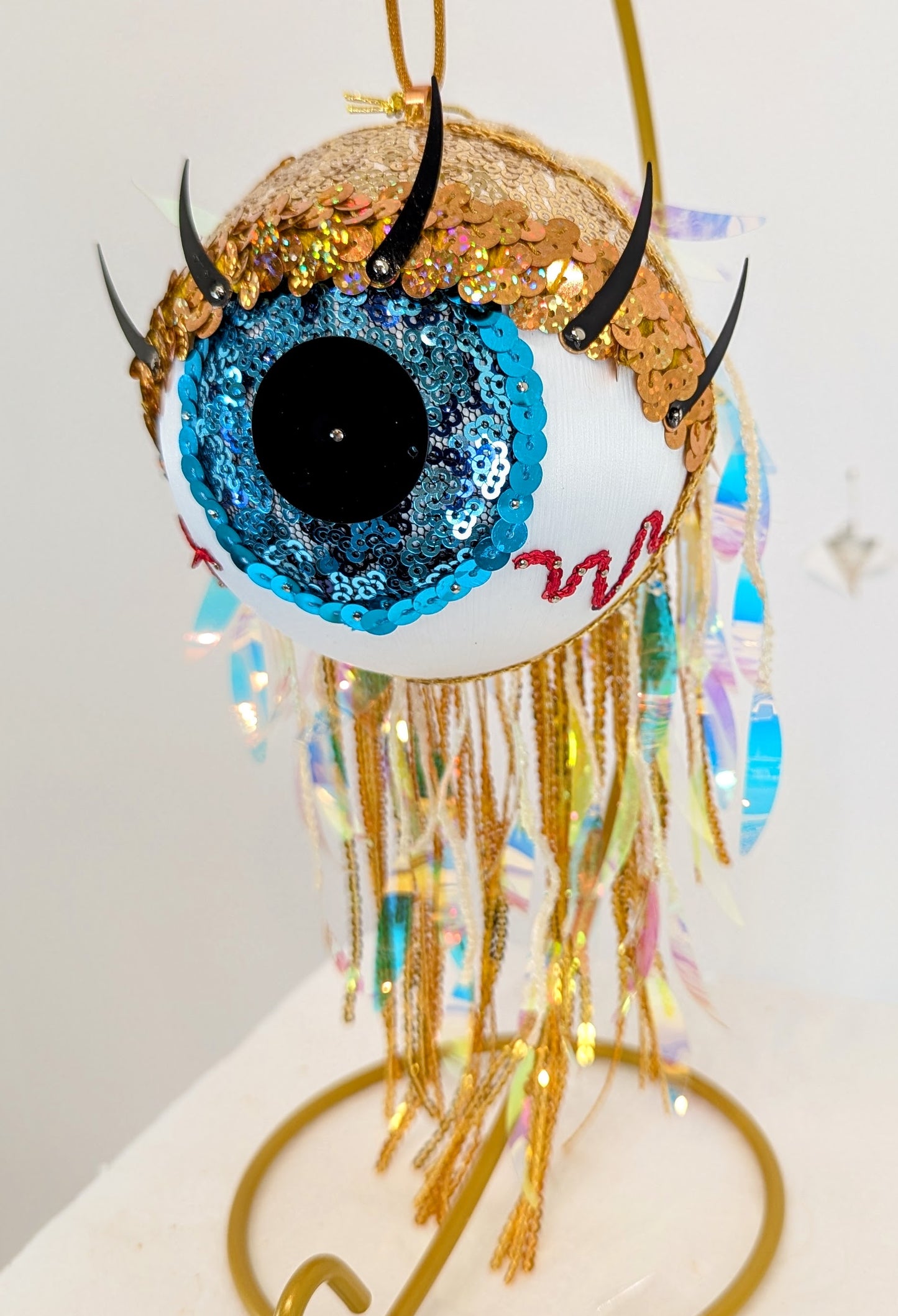 In-Person Art Class: Fringed Eyeball (Saturday: 1/24)
