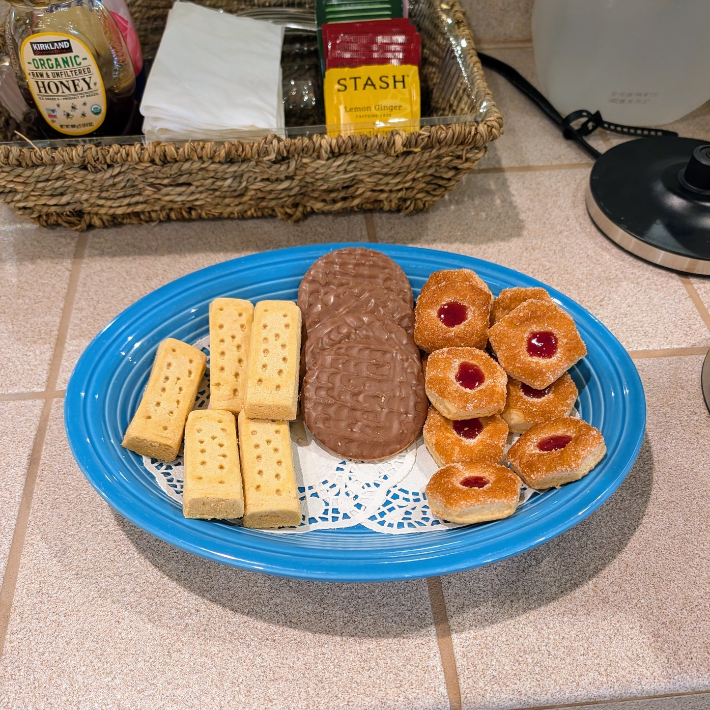 In-Person Art Class: Fringed Eyeball (Saturday: February 21st)